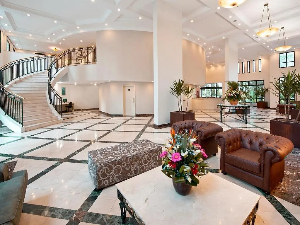 Pinheiros Luxuoso Flat location
